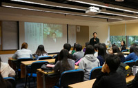 Mr. Bruce Lui, Visiting Senior Lecturer of Department of Journalism, HKBU, gives a talk on "A 'Cold Winter' for Hong Kong Media"